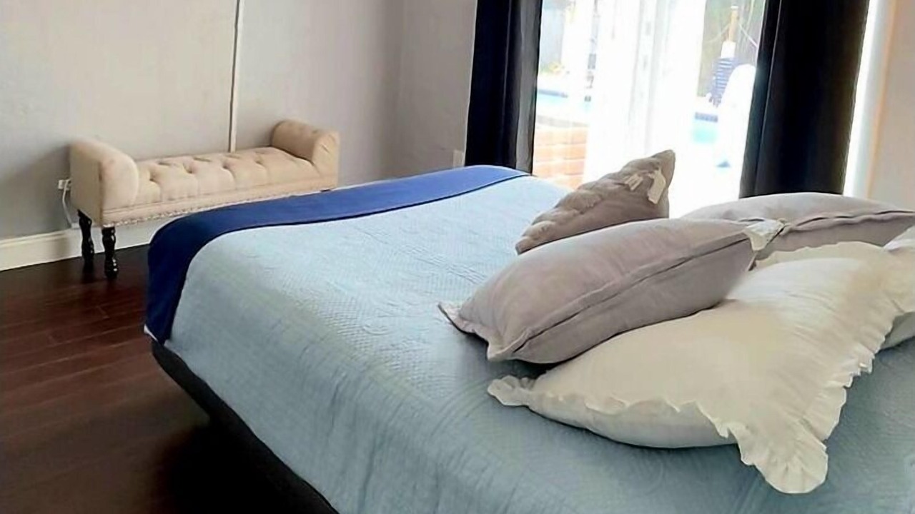 Photo of Bedroom in Cutler Bay