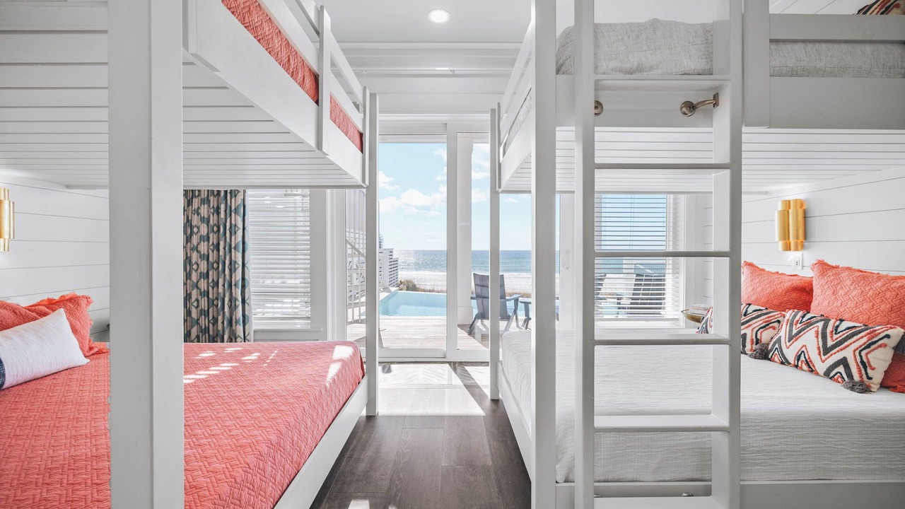 Photo of Bedroom in Riviera Beach
