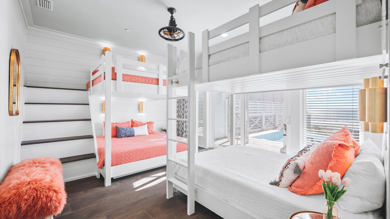 Photo of Bedroom in Riviera Beach