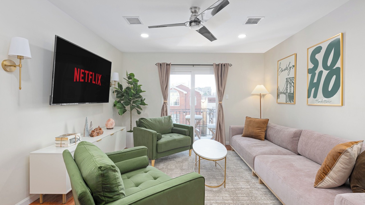 Photo of Livingroom in The Heights