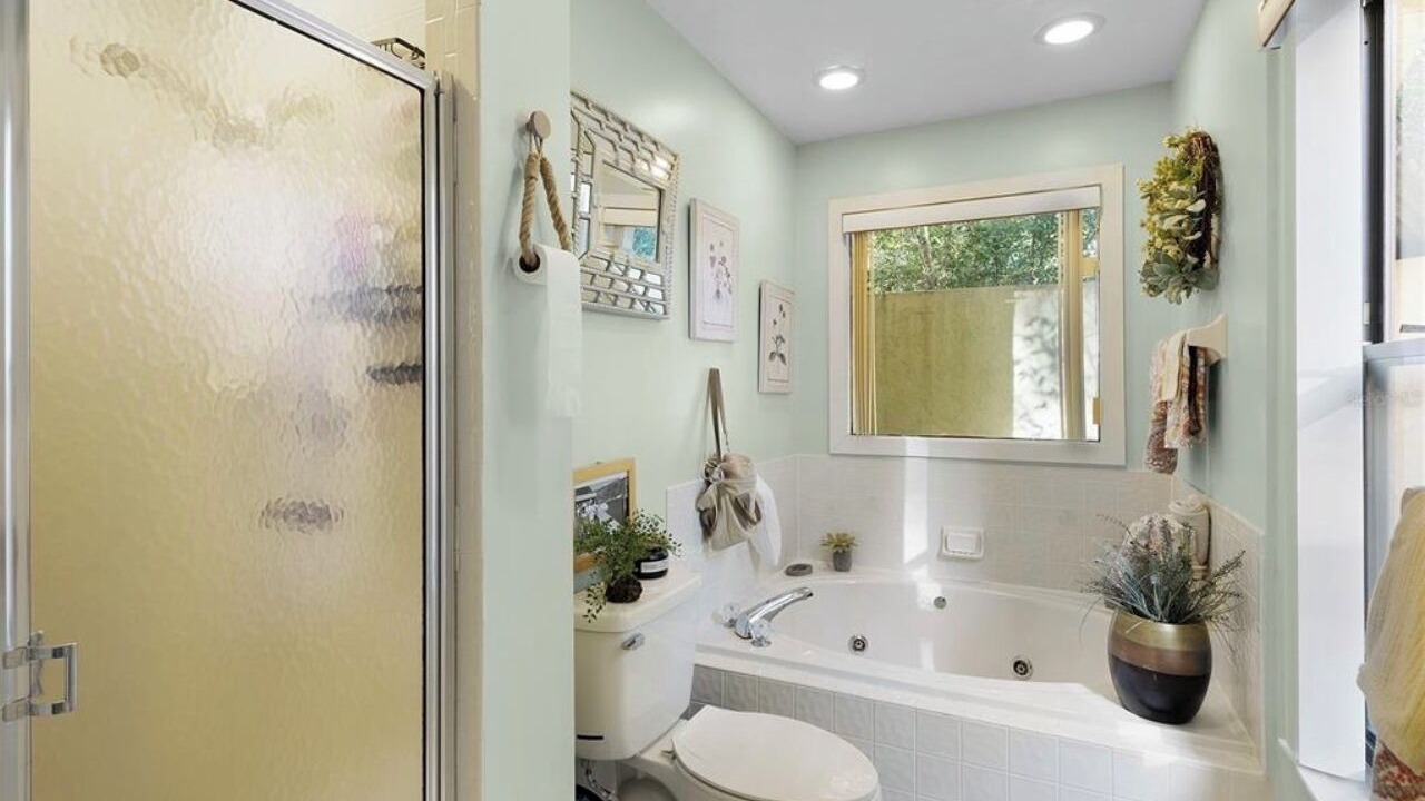 Photo of Bathroom in Pine Ridge