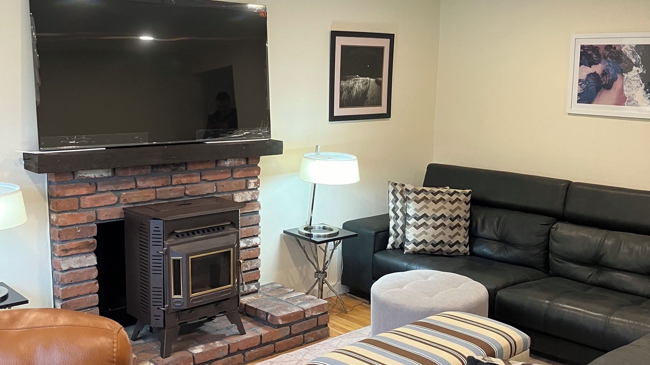 Photo of Livingroom in Lee