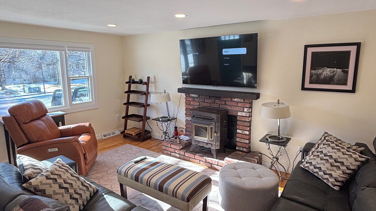 Photo of Livingroom in Lee