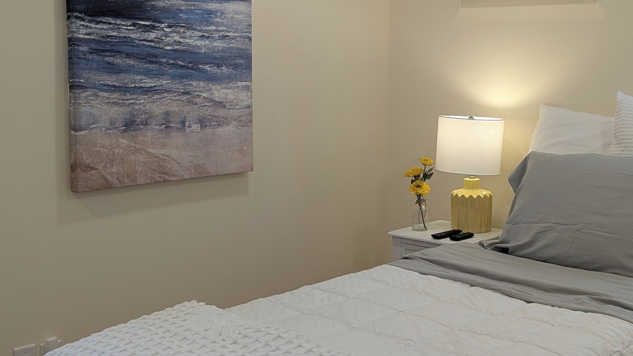Photo of Bedroom in Lee
