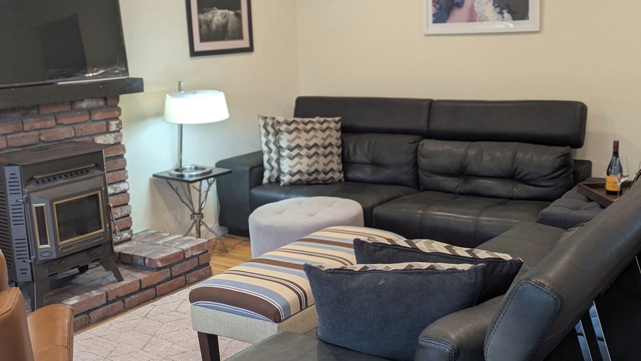 Photo of Livingroom in Lee
