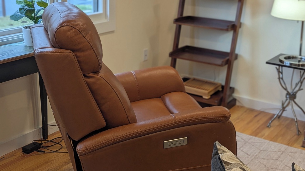 Photo of Livingroom in Lee
