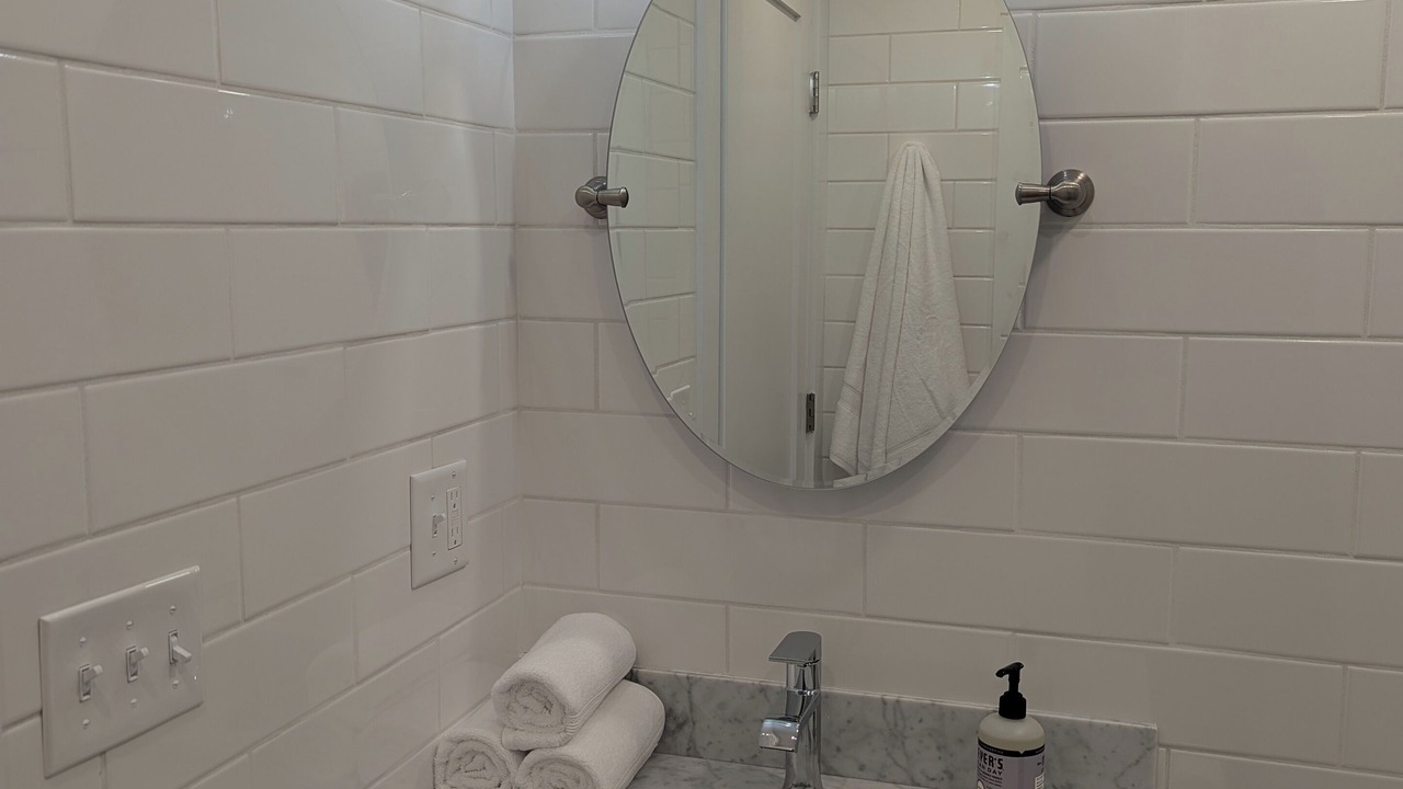 Photo of Bathroom in Lee
