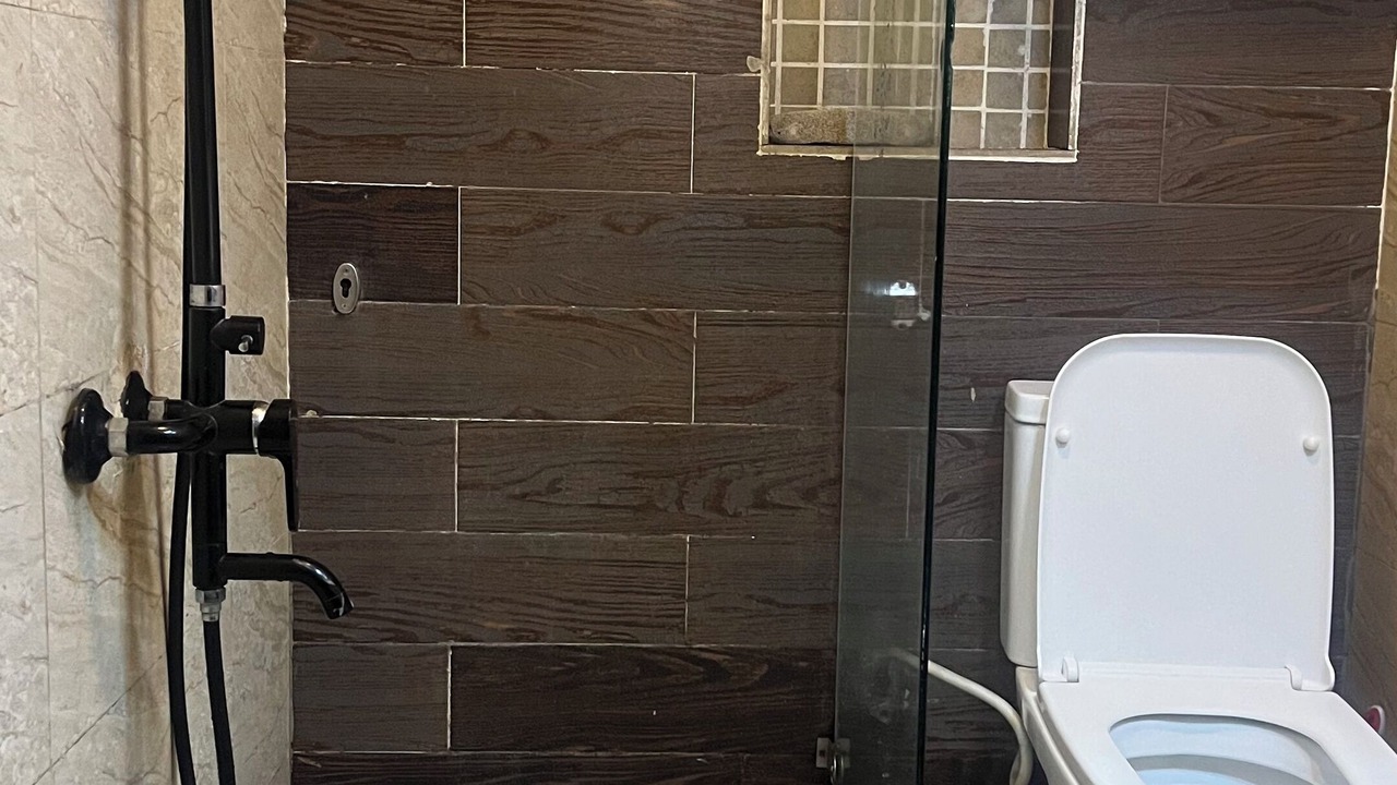 Photo of Bathroom in Ngaliema