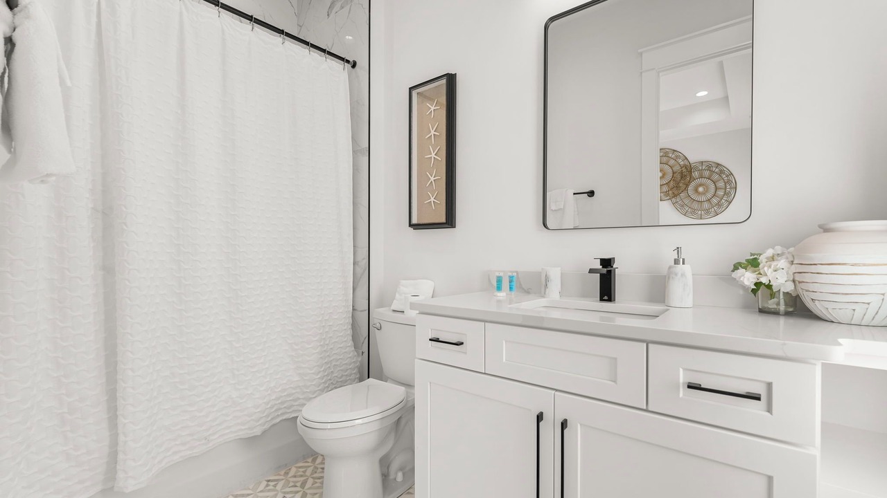 Photo of Bathroom in Laguna Beach