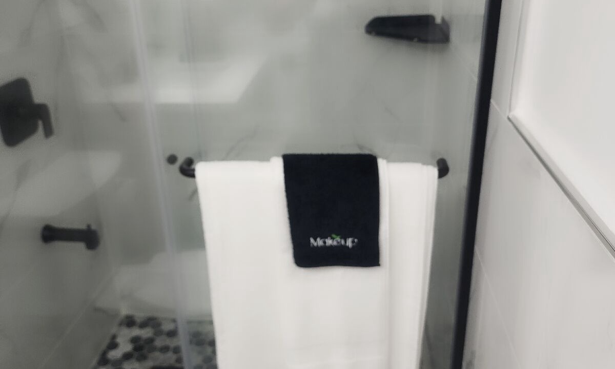 Photo of Bathroom in Baldwin Harbor
