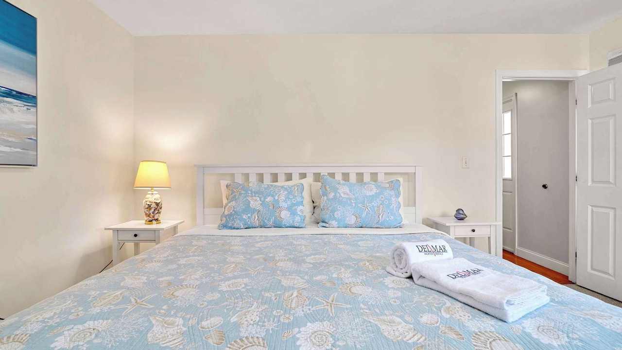 Photo of Bedroom in South Chatham
