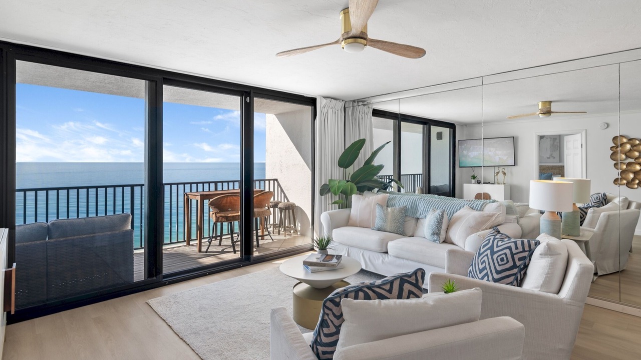 Photo of Livingroom in Beach District