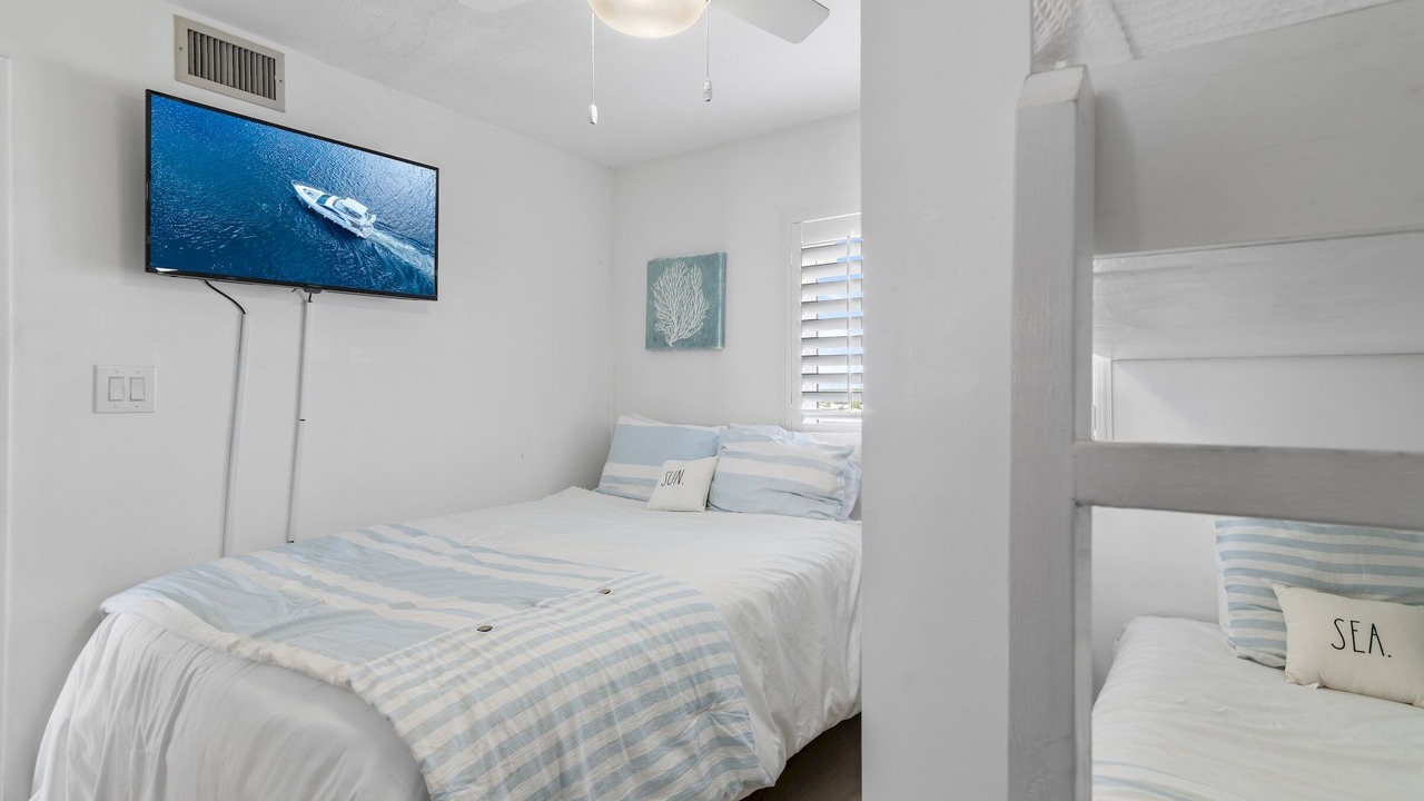 Photo of Bedroom in Beach District