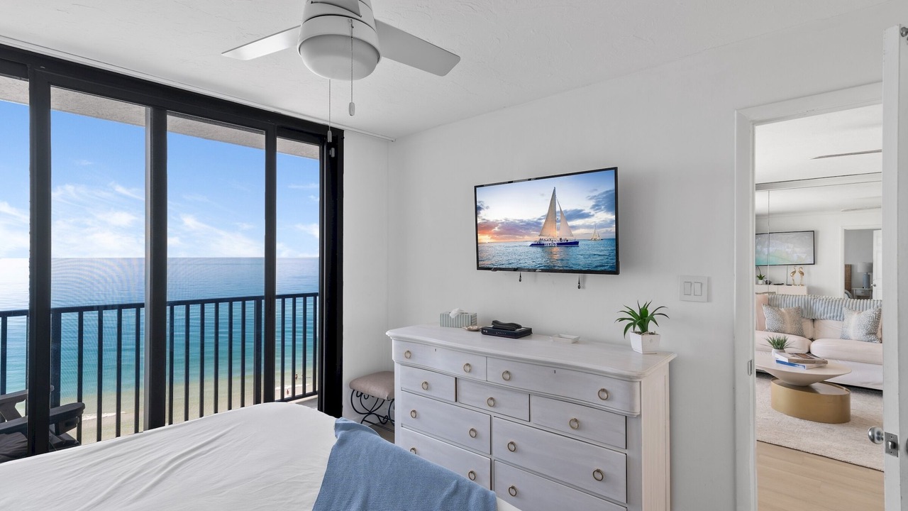 Photo of Bedroom in Beach District
