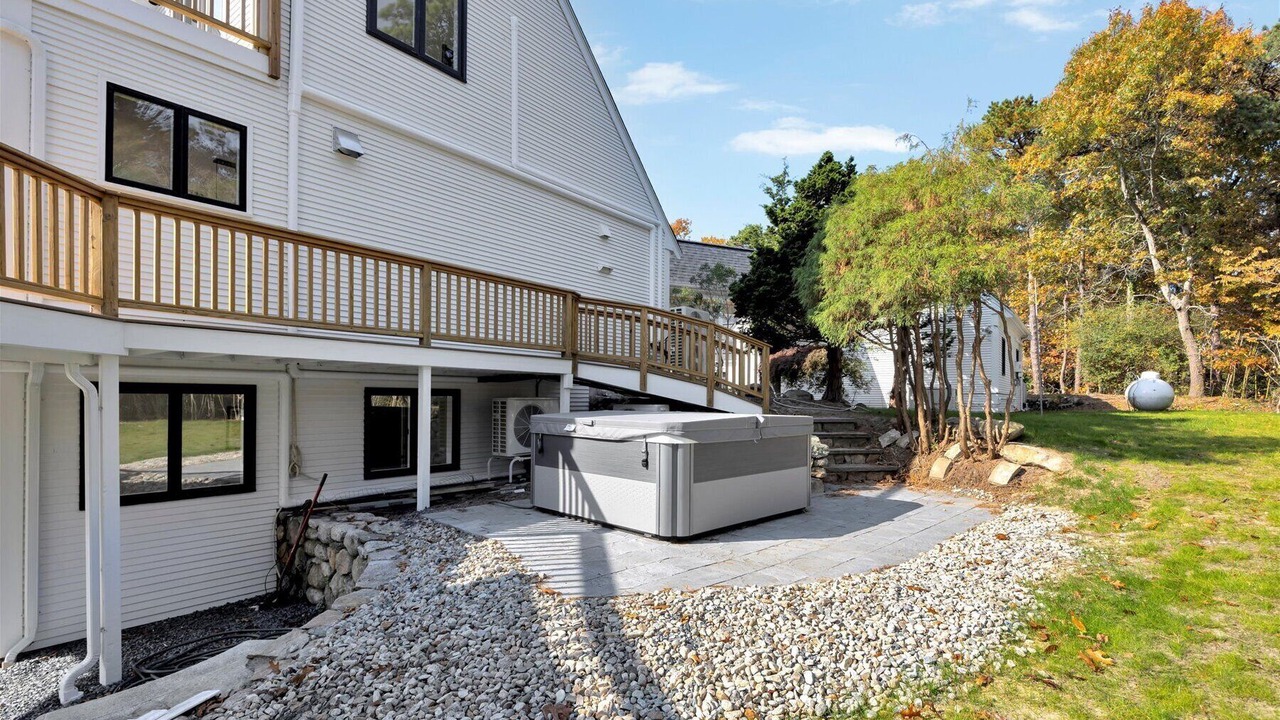 Photo of Patio Balcony in West Barnstable