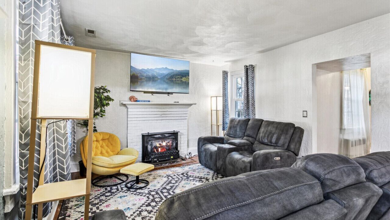 Photo of Bedroom in Bayview