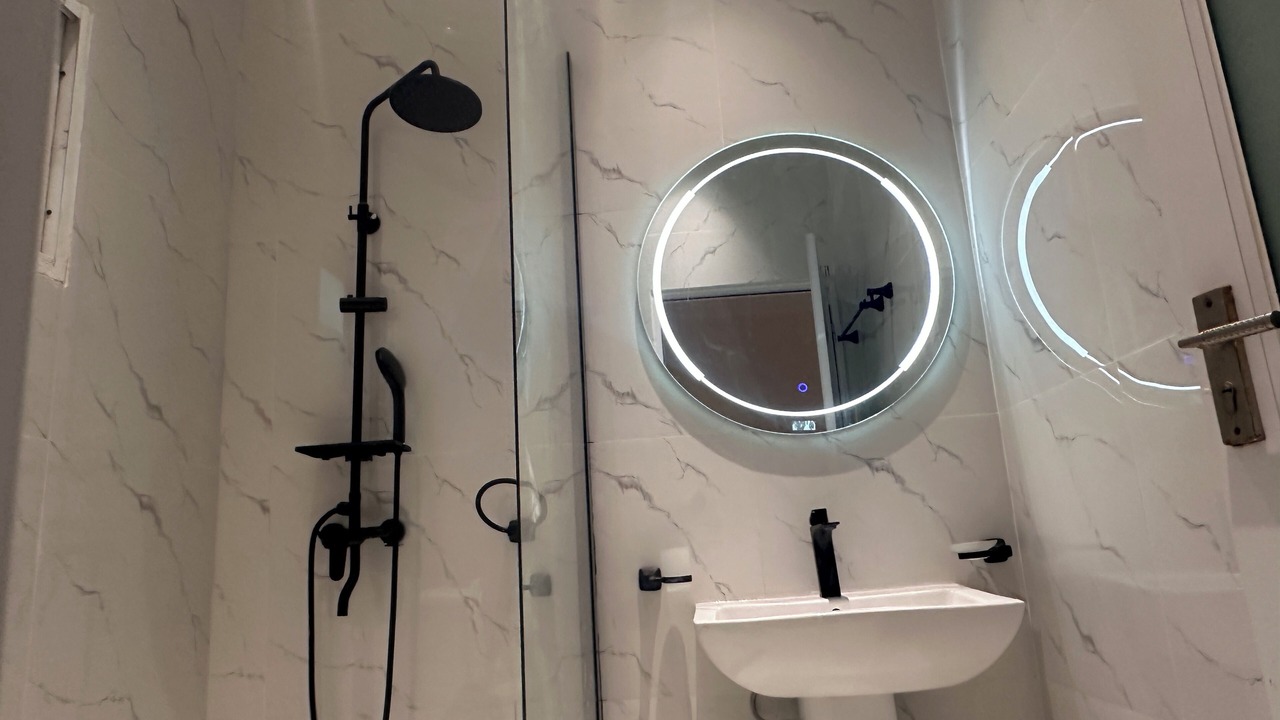 Photo of Bathroom in Pointe-Noire