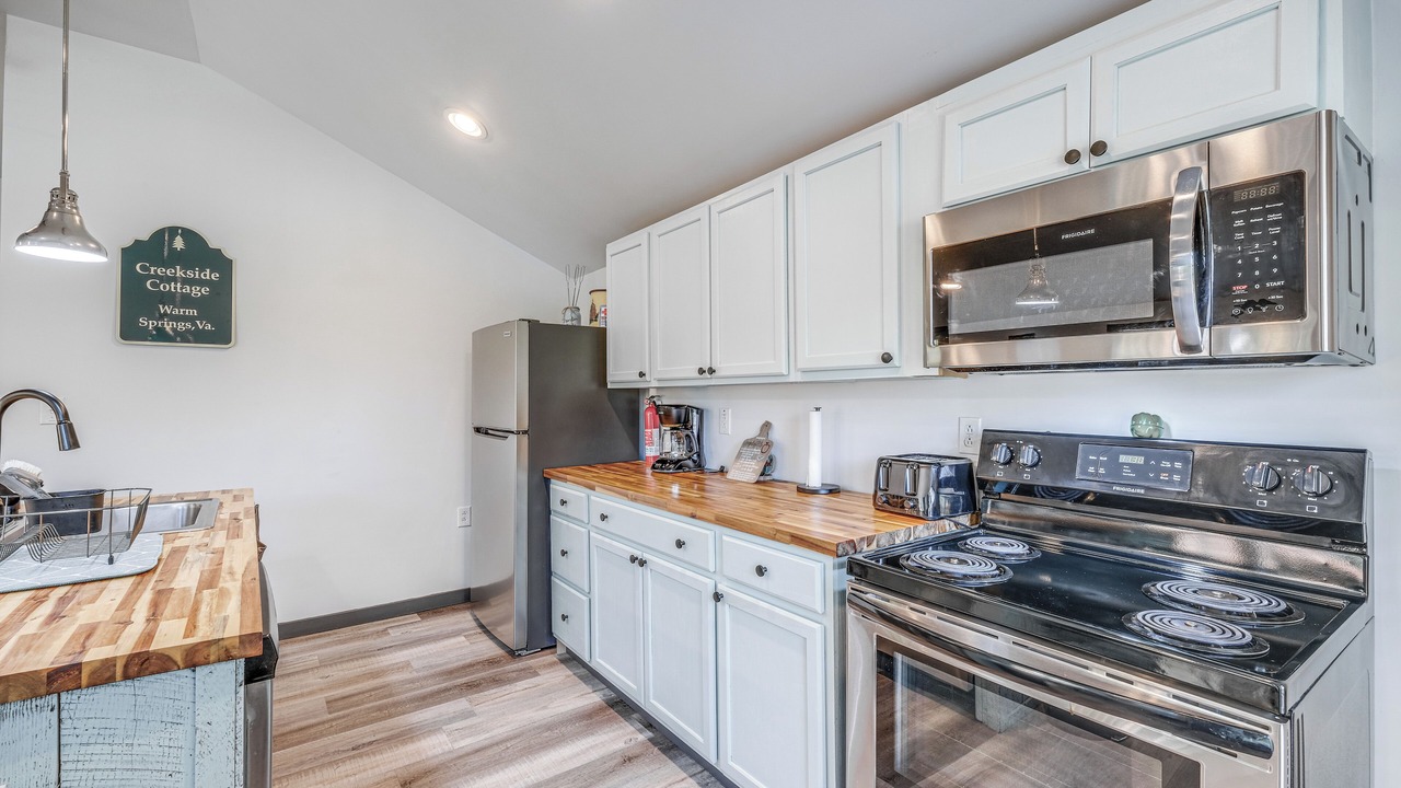 Photo of Kitchen in Warm Springs