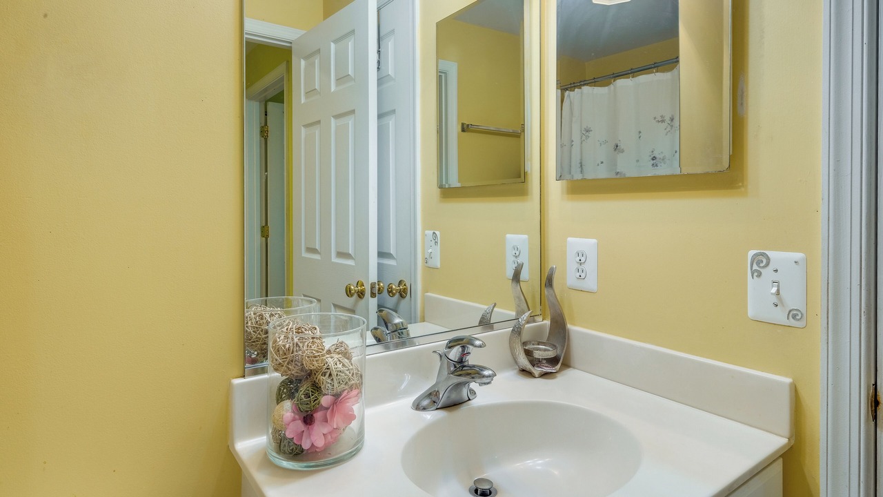 Photo of Bathroom in Lorton