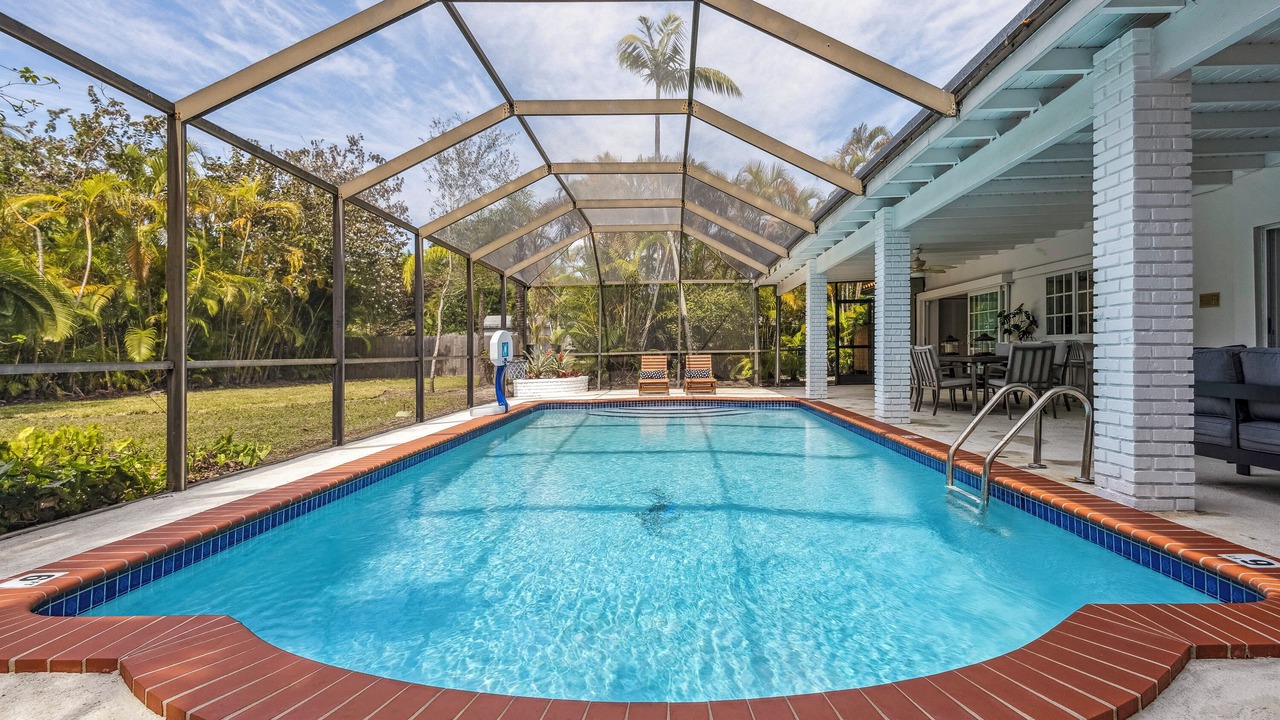Photo of Outdoor in Pinecrest