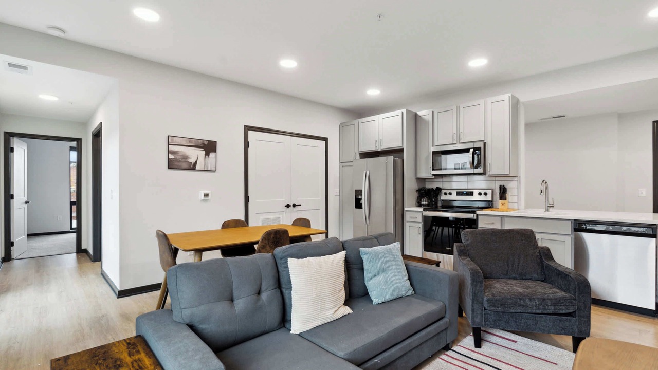 Photo of Bedroom in Lockerbie Square