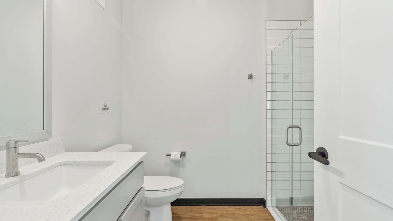Photo of Bathroom in Lockerbie Square