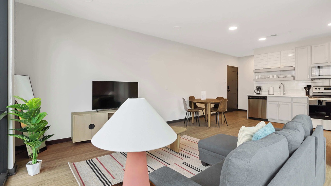 Photo of Livingroom in Lockerbie Square