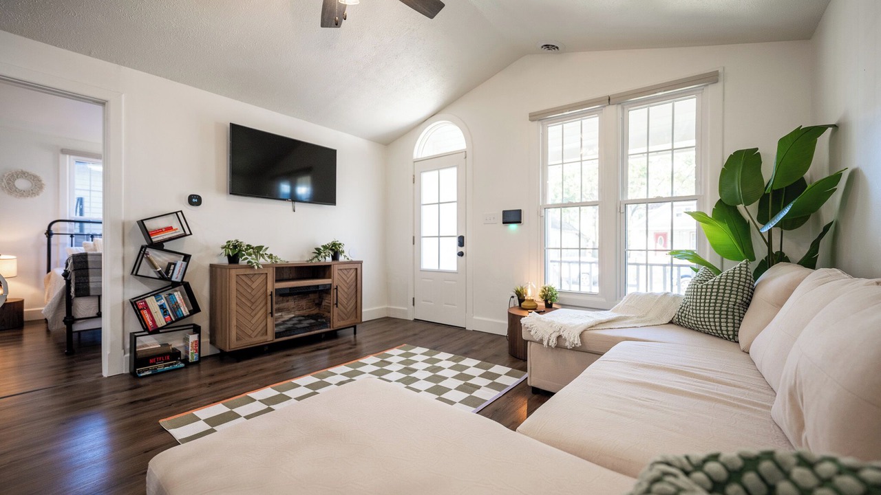 Photo of Bedroom in Fountain Square