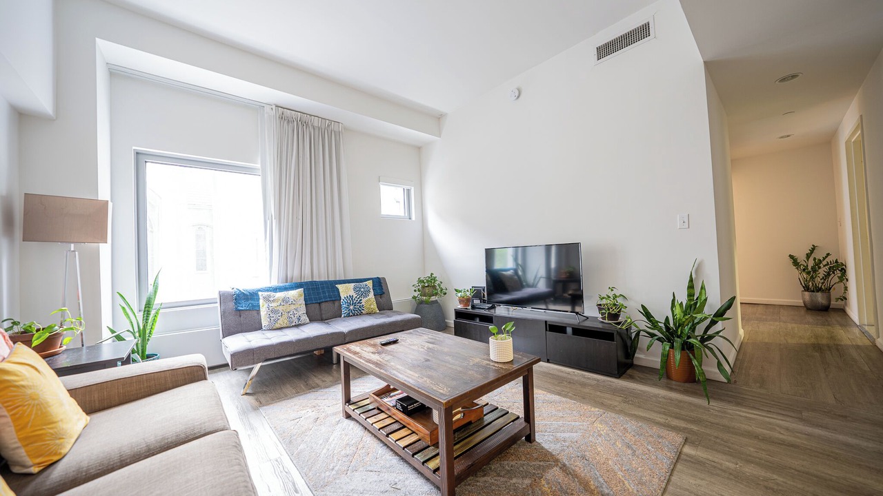 Photo of Livingroom in Midtown West