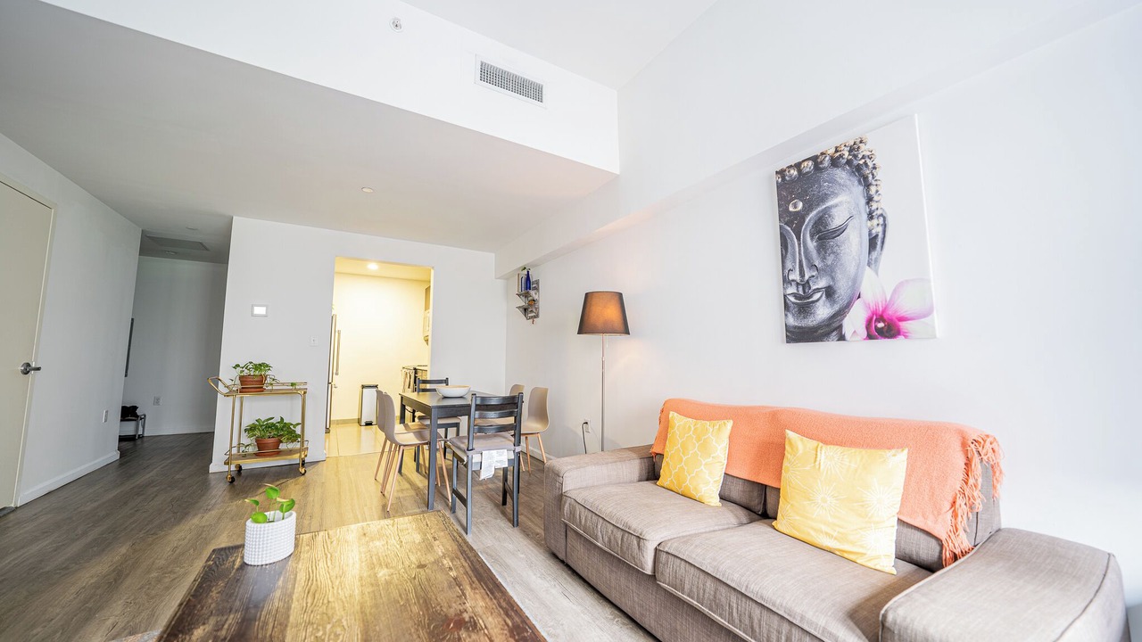 Photo of Livingroom in Midtown West