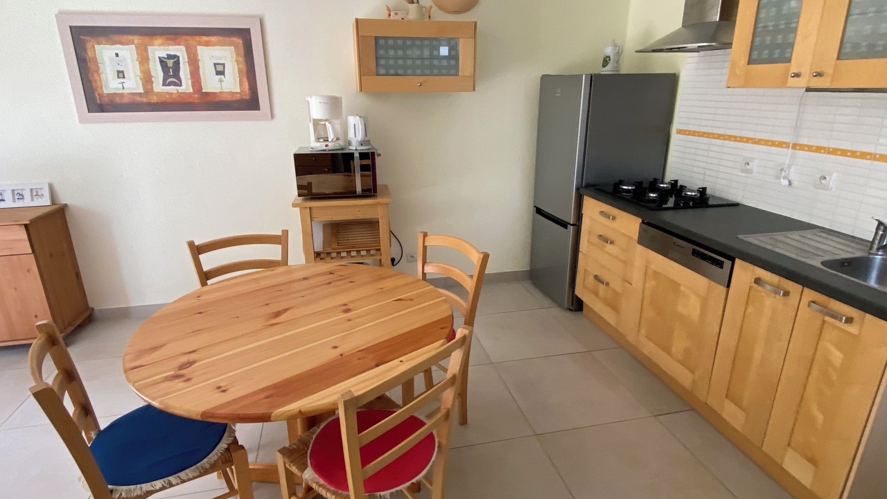 Photo of Kitchen in Plevenon