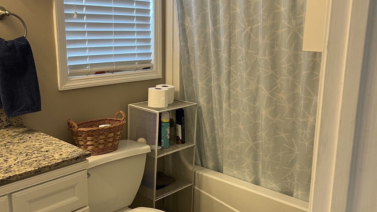 Photo of Bathroom in Lake Park