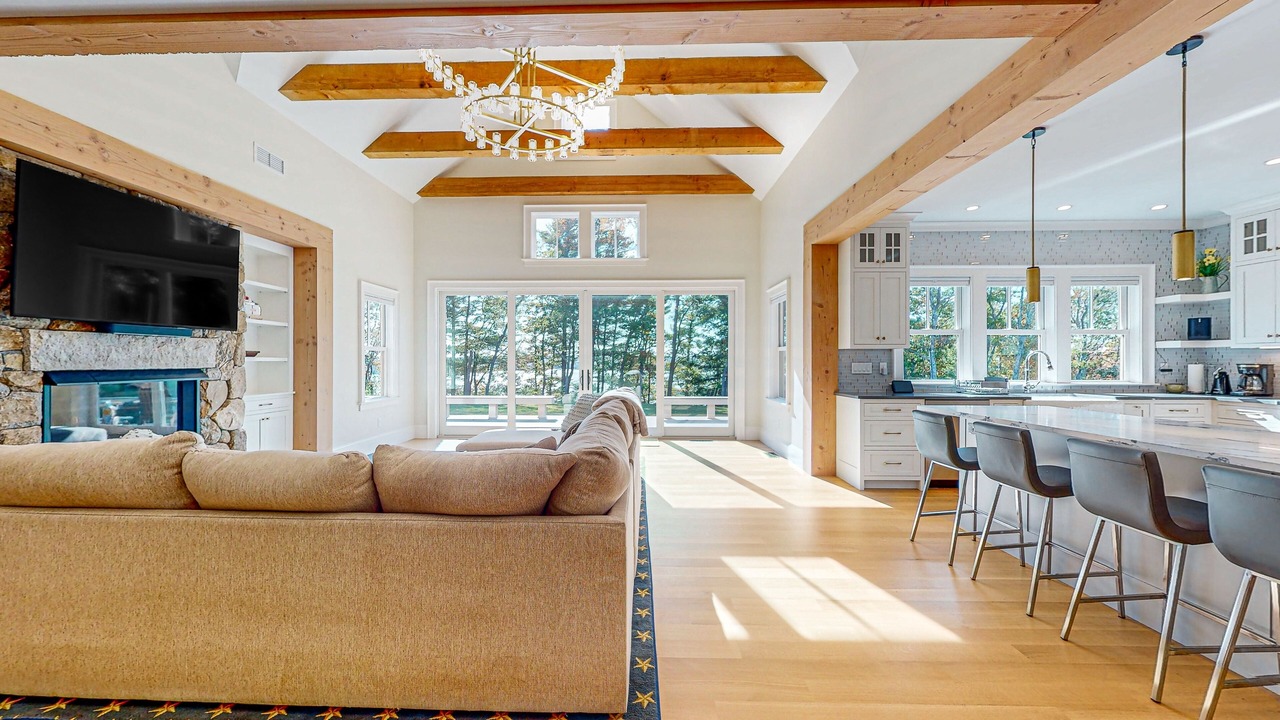 Photo of Livingroom in Plymouth