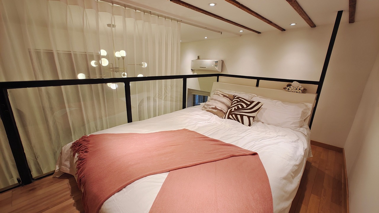 Photo of Bedroom in Huaihai Road Commercial Area