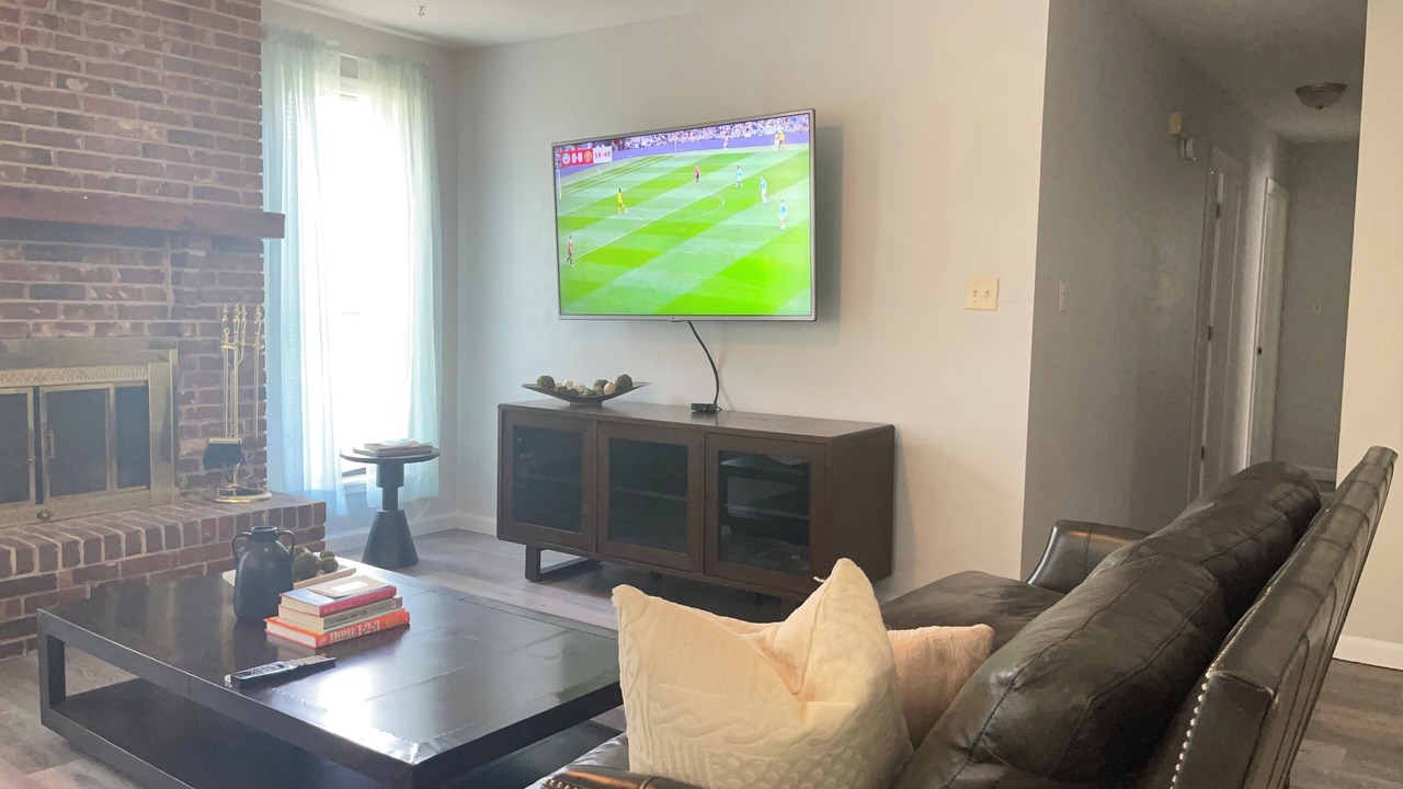 Photo of Livingroom in Tallahassee