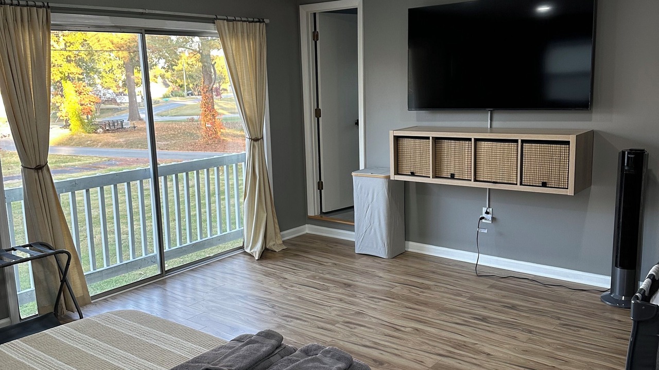 Photo of Bedroom in Colonial Beach
