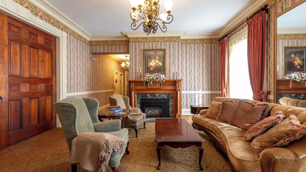 Photo of Livingroom in Geneseo