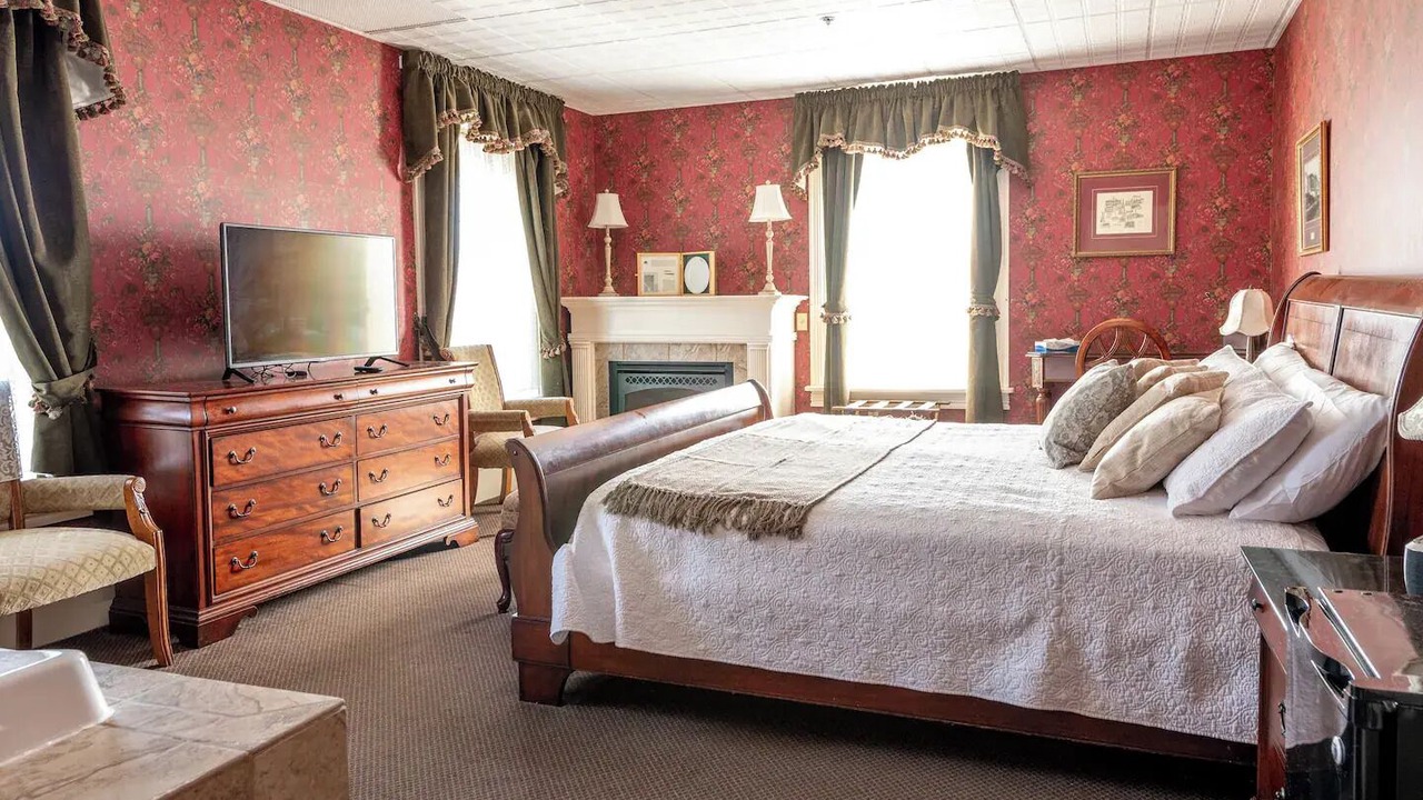 Photo of Bedroom in Geneseo