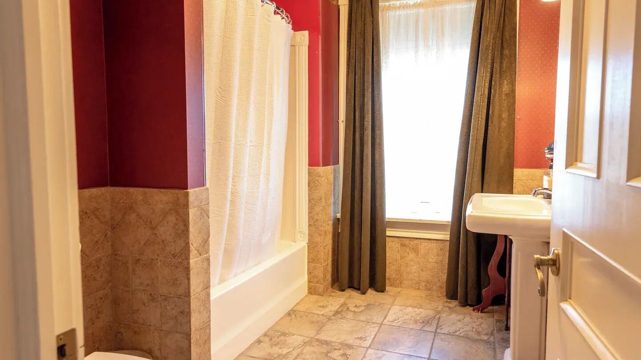 Photo of Bathroom in Geneseo