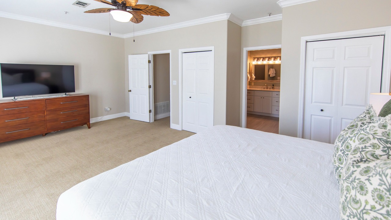 Photo of Bedroom in Gulf Place