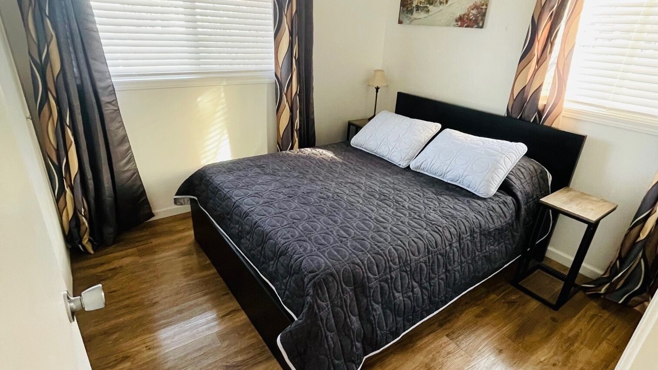 Photo of Bedroom in Muncie