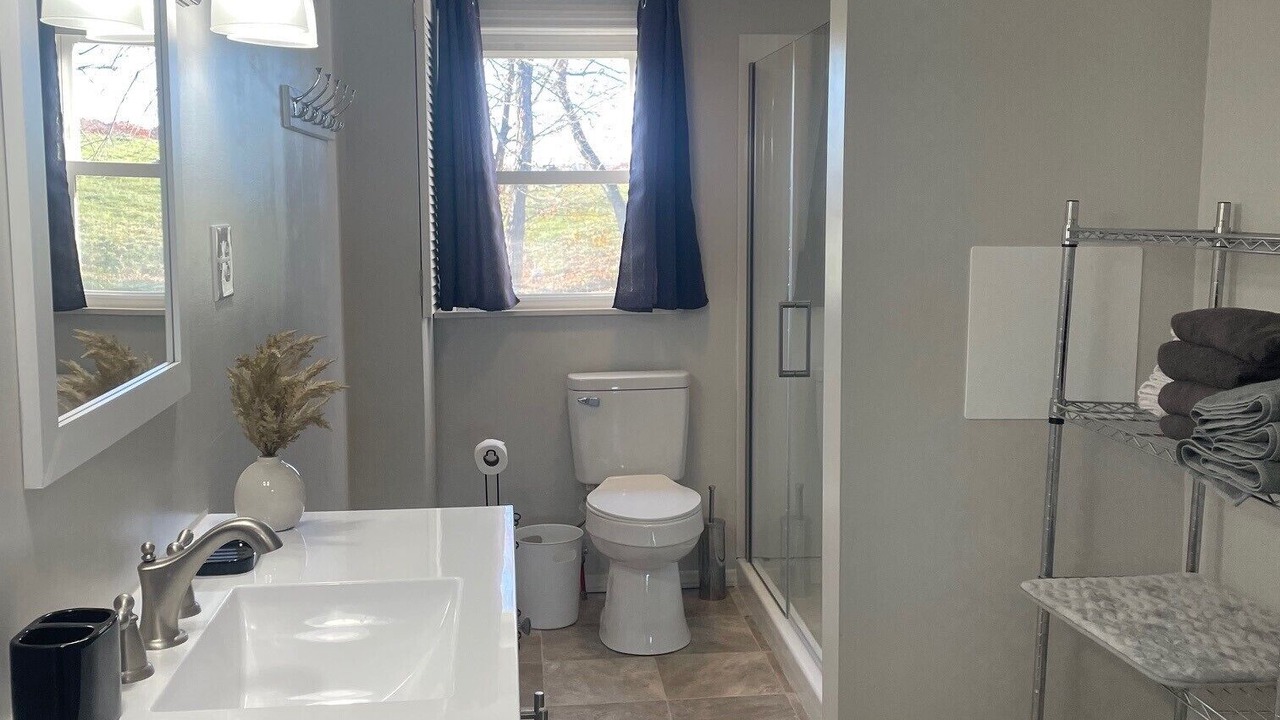 Photo of Bathroom in Bland