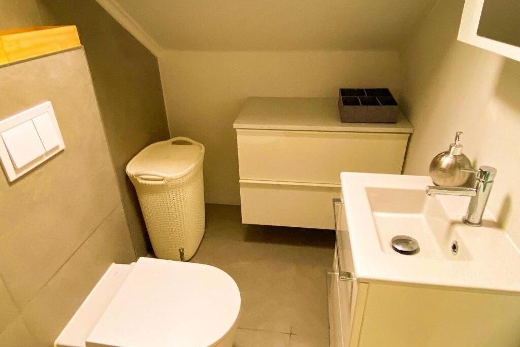 Photo of Bathroom in Alges