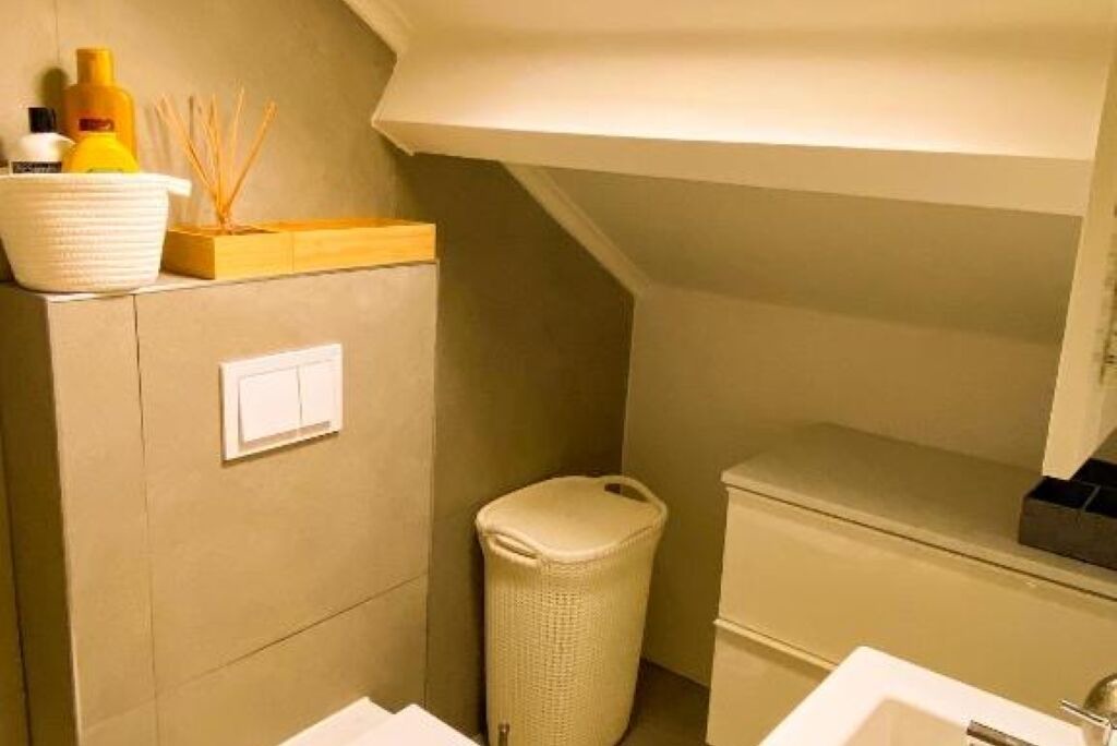 Photo of Bathroom in Alges