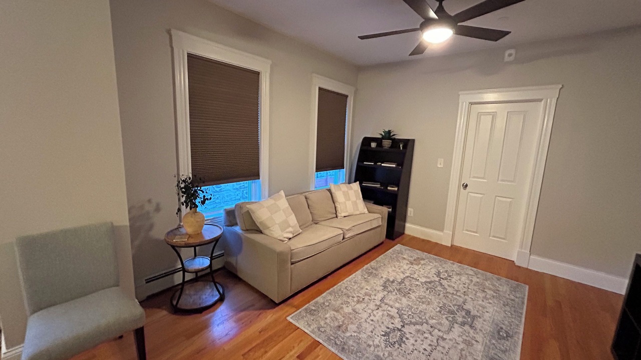 Photo of Livingroom in Cambridgeport