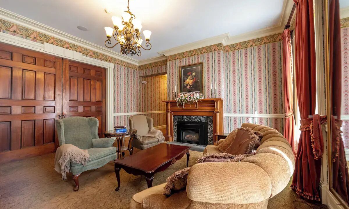 Photo of Livingroom in Geneseo