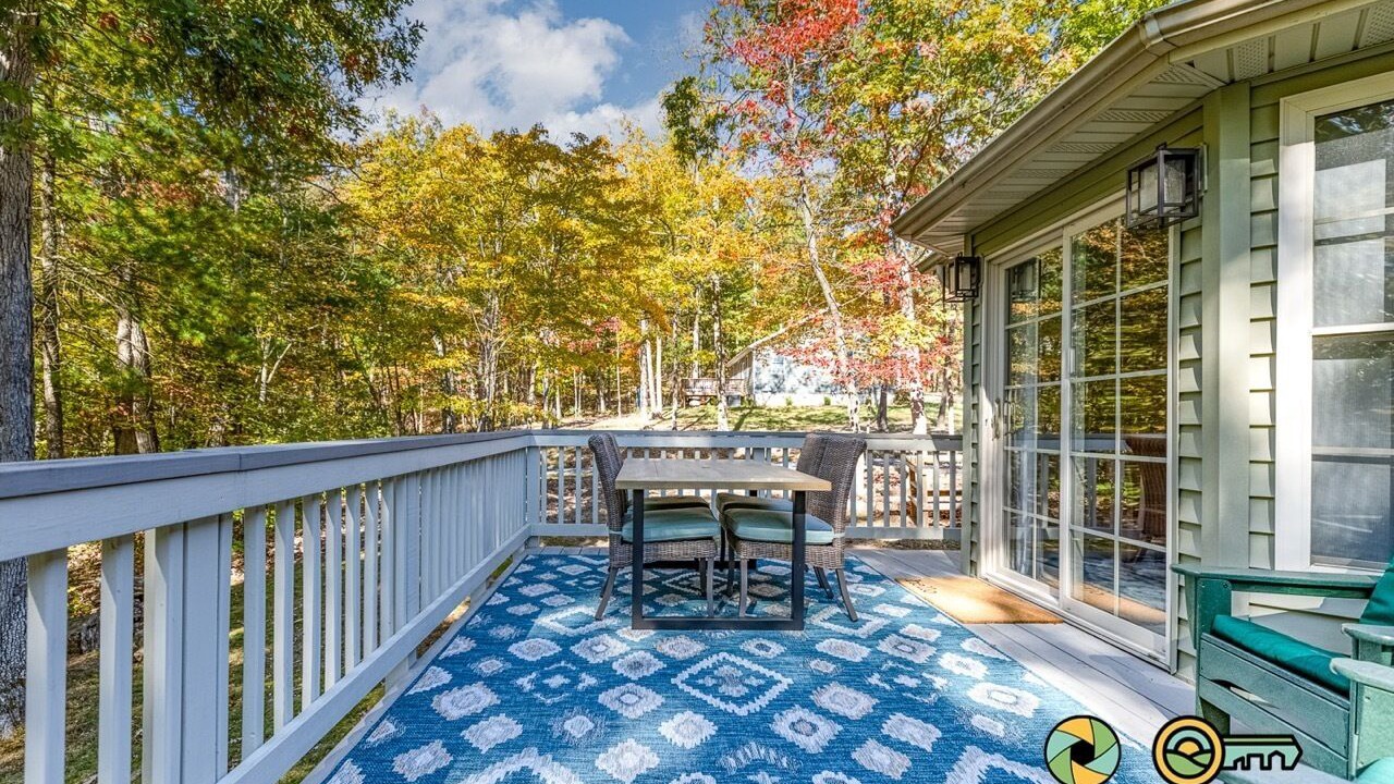 Photo of Patio Balcony in Mount Jackson