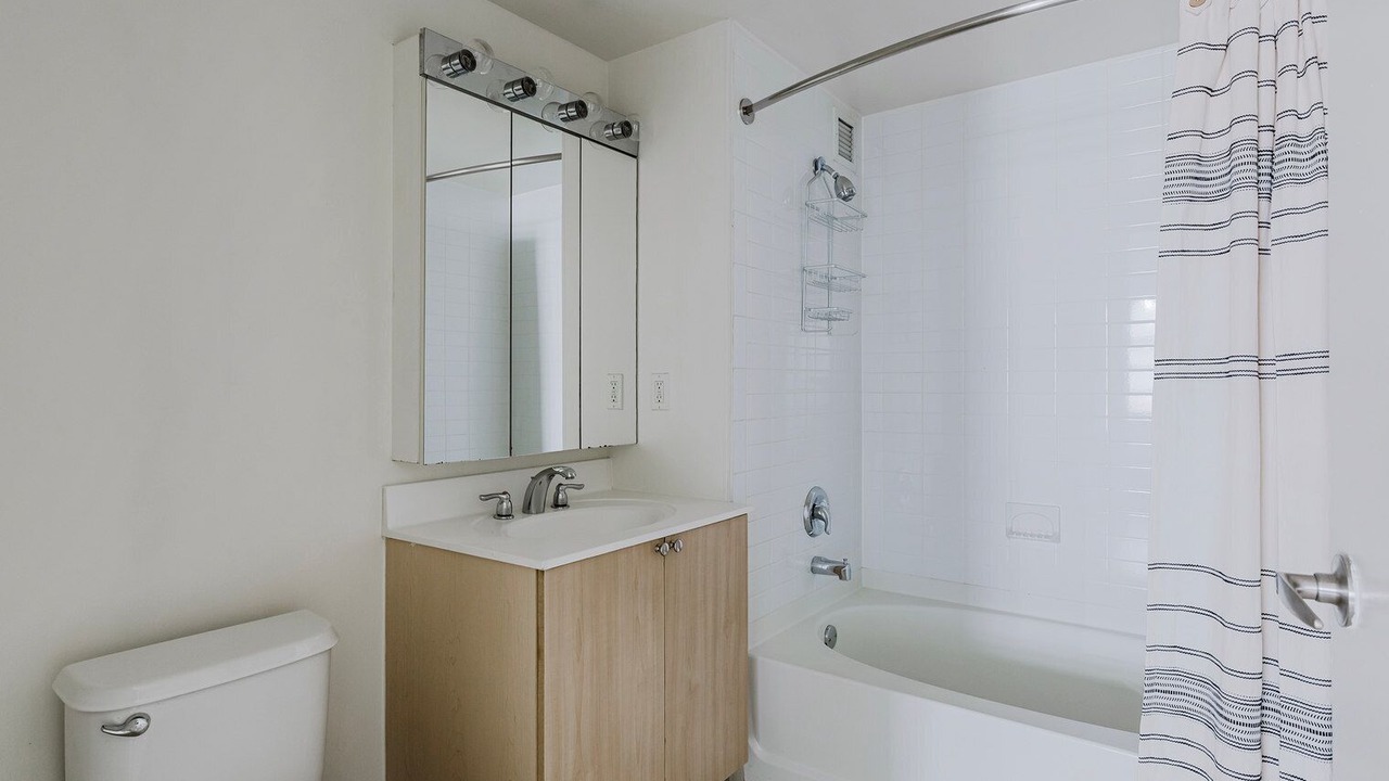 Photo of Bathroom in Hunters Point