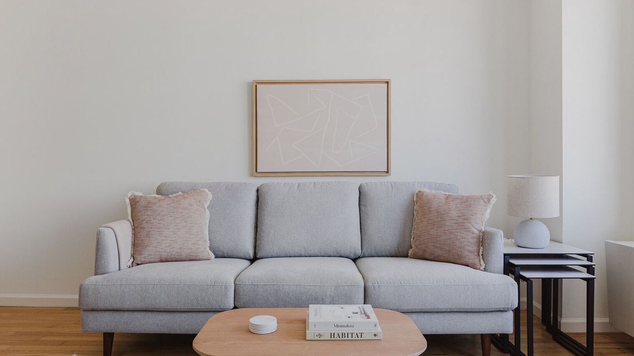 Photo of Livingroom in Hunters Point
