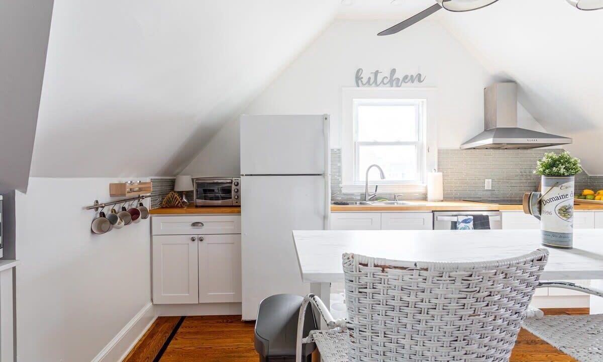 Photo of Kitchen in West End - West Side